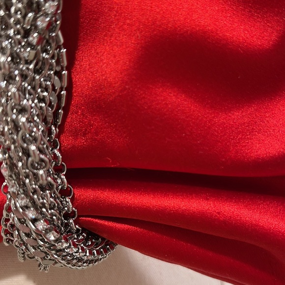 Jimmy Choo red satin clutch on the silver chain - Picture 11 of 16